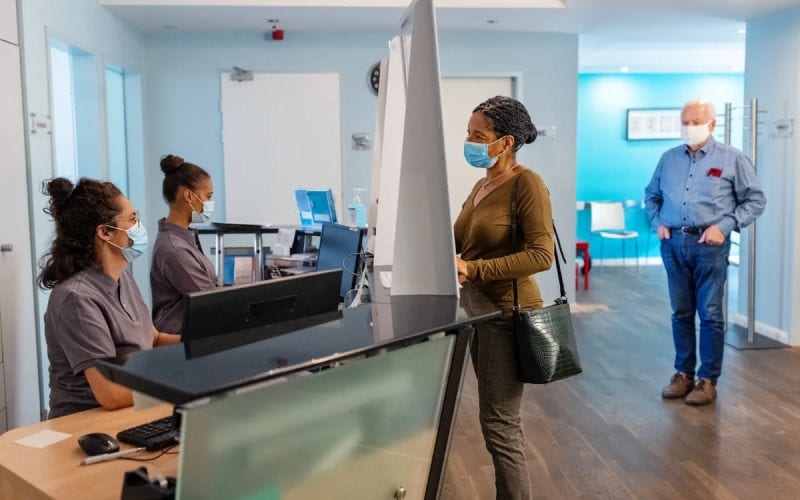 Accueil d'un centre de santé en Italie. 