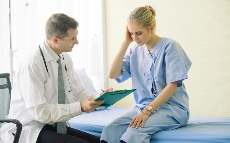 Une consultation médicale au Canada. 