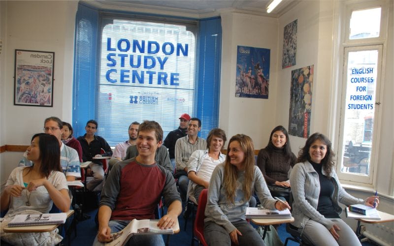 Etudiants suivant une formation linguistique. 