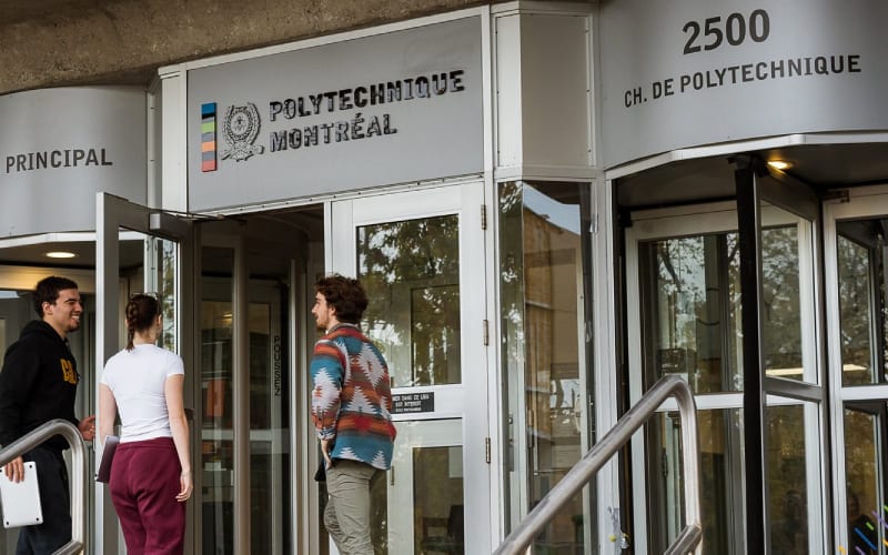 Façade de Polytechnique Montréal. 