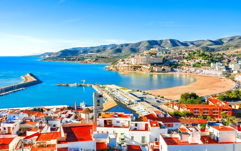 Une vue panoramique de la ville de Valence en Espagne avec la plage. 