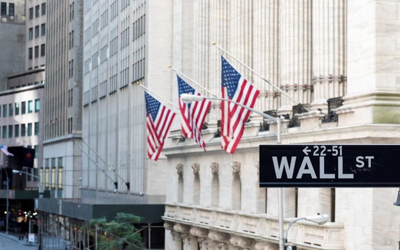 Rue de wall street aux états unis. 